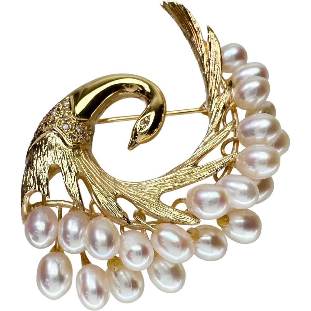 白鳥モチーフ 淡水パール/真珠 ブローチ K18ゴールド 18金 12.5g