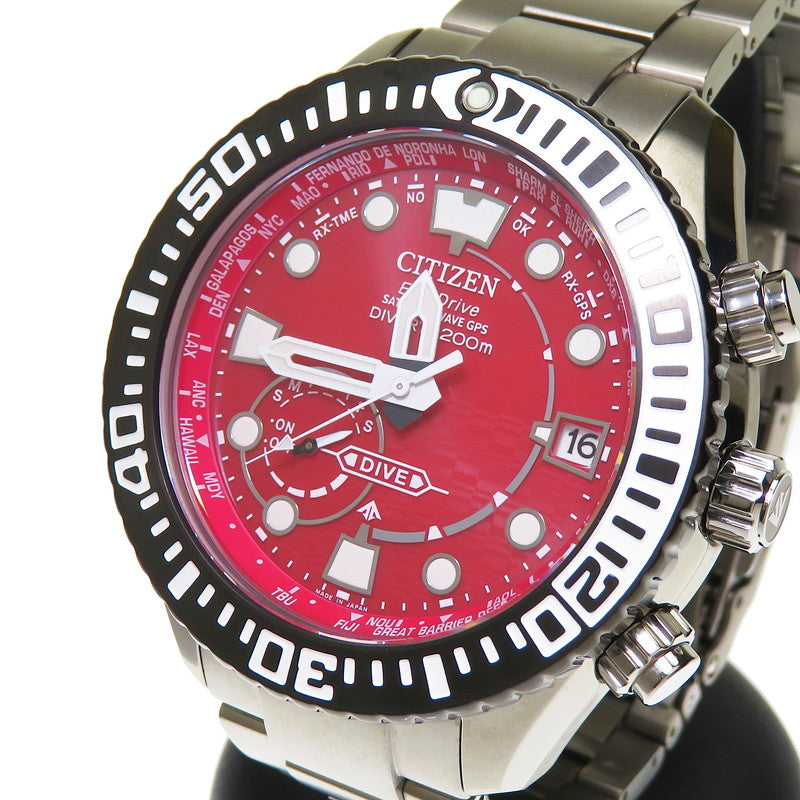 美品【稼働品】CITIZEN シチズン ブラック レッド シルバー ソーラー CITIZEN/シチズン】 CC5005-68Z 腕時計 チタン ソーラー電波