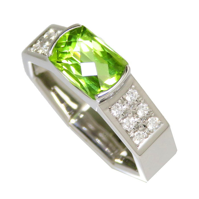 通販大得価１８金ホワイトゴールド 指輪 リング ペリドット ダイヤモンド １１号 ８月誕生石 緑 お守り 贈り物 ペリドット