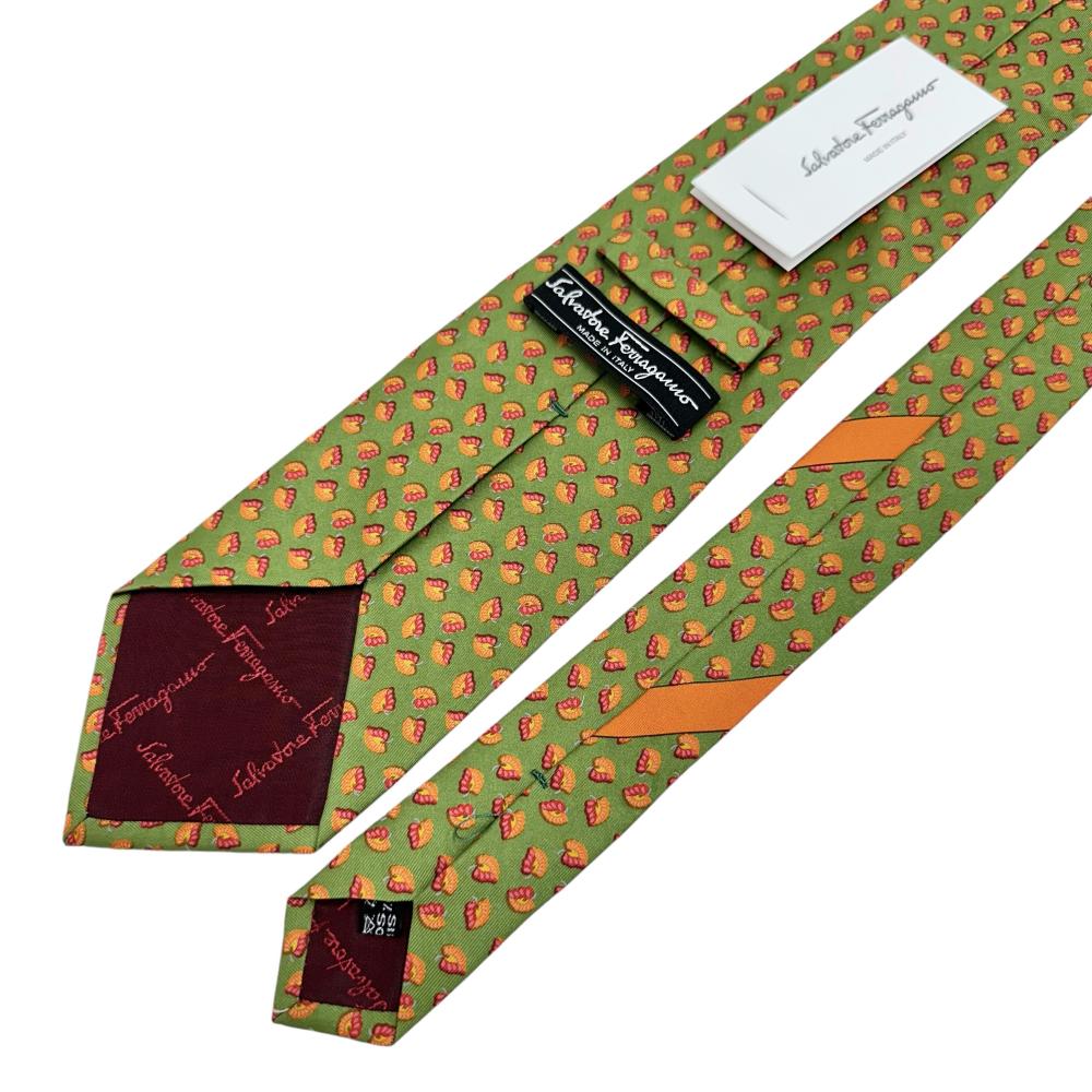 最終特価品【Salvatore Ferragamo/サルヴァトーレフェラガモ】 総柄