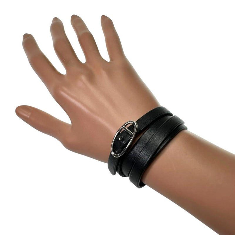 【HERMES/エルメス】 オーバルバックル ブレスレット レザー/メタル 9.5g ブラック/シルバー金具 レディース
【中古】【真子質店】【BL】




【IYx】