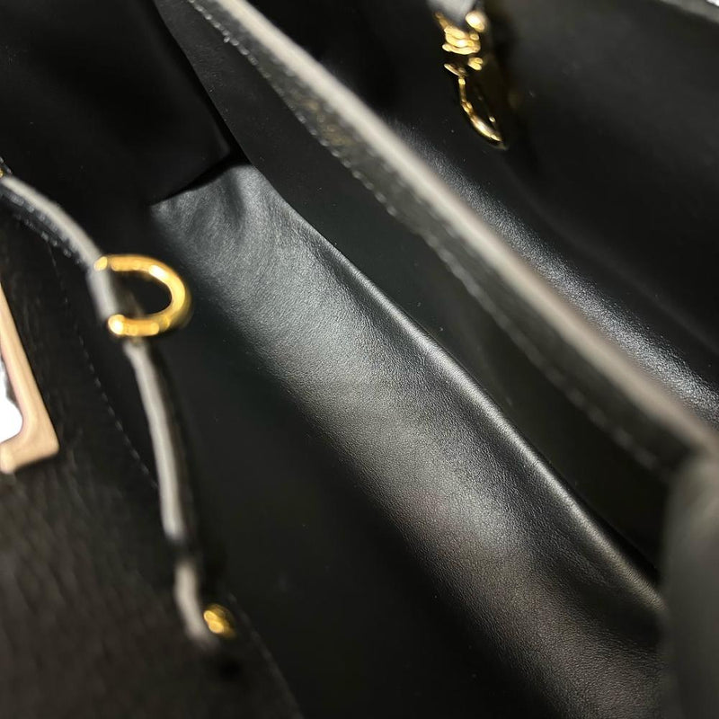 【LOUIS VUITTON/ルイ・ヴィトン】 カプシーヌMM M20704 2WAYバッグ ハンドバッグ ショルダーバッグ/トリヨンレザー ノワール/ブラック/ルビス/ベージュ/ゴールド金具 レディース【中古】【真子質店】【GD】




【MaMaMaMa】