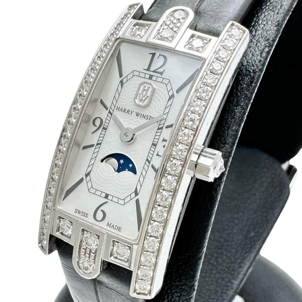 【HARRY WINSTON/ハリーウィンストン】 アヴェニューCミニ ダイヤベゼル VCQMP16WW001 保証書付き(2018年) 腕時計 K18WGホワイトゴールド/レザー クオーツ ホワイトシェル文字盤/ダークグレー革 レディース
【中古】【真子質店】【BL】




【MiTMox】