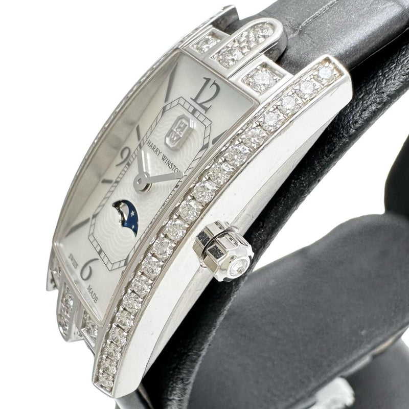 【HARRY WINSTON/ハリーウィンストン】 アヴェニューCミニ ダイヤベゼル VCQMP16WW001 保証書付き(2018年) 腕時計 K18WGホワイトゴールド/レザー クオーツ ホワイトシェル文字盤/ダークグレー革 レディース
【中古】【真子質店】【BL】




【MiTMox】