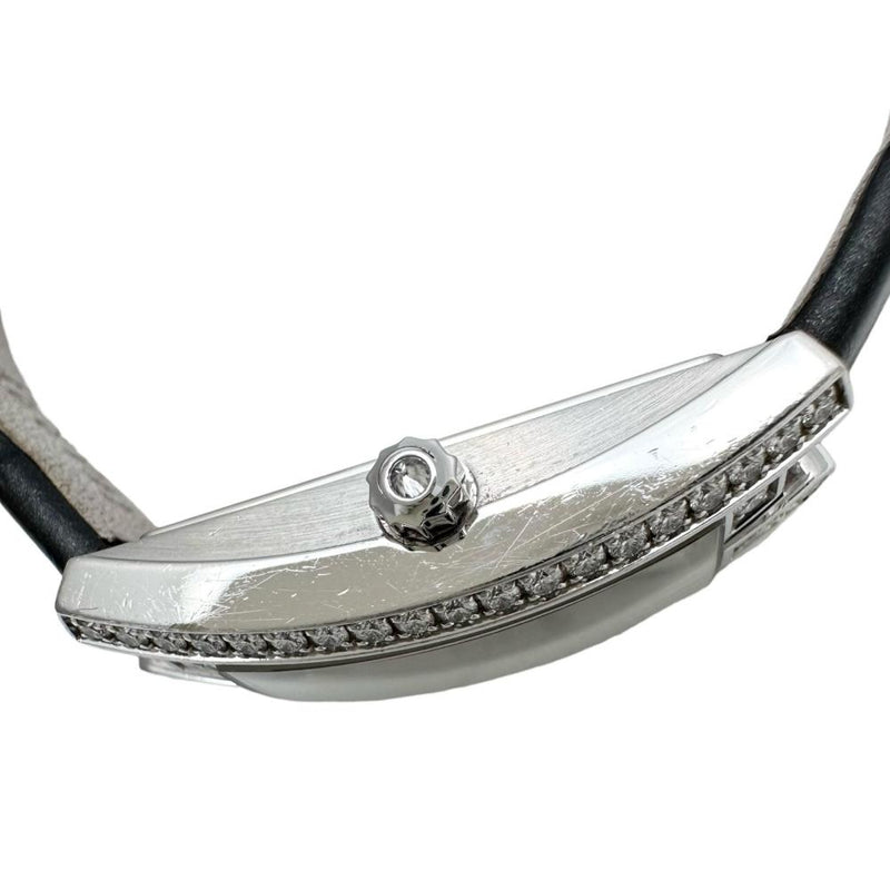 【HARRY WINSTON/ハリーウィンストン】 アヴェニューCミニ ダイヤベゼル VCQMP16WW001 保証書付き(2018年) 腕時計 K18WGホワイトゴールド/レザー クオーツ ホワイトシェル文字盤/ダークグレー革 レディース
【中古】【真子質店】【BL】




【MiTMox】