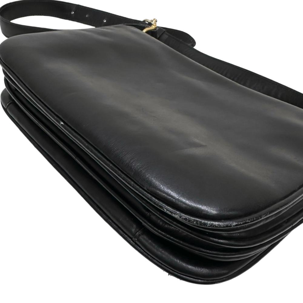 【CELINE/セリーヌ】 馬車金具 ヴィンテージ ワンショルダー ショルダーバッグ レザー ブラック/ゴールド金具 レディース【中古】【真子質店】【GD】【TTx】 CELINE/セリーヌ】 馬車金具 ヴィンテージ ワンショルダー ショルダー