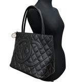 【CHANEL/シャネル】 復刻トート A01804 ハンドバッグ カード＆シール有 トートバッグ キャビアスキン ブラック レディース【中古】【真子質店】【GD】




【IKxx】