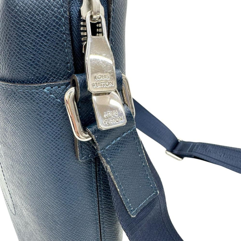 【LOUIS VUITTON/ルイ・ヴィトン】 グリゴリ・メッセンジャーPM タイガ M30236 ショルダーバッグ レザー オセアン（ネイビー） メンズ【中古】【真子質店】【GD】




【MaYx】