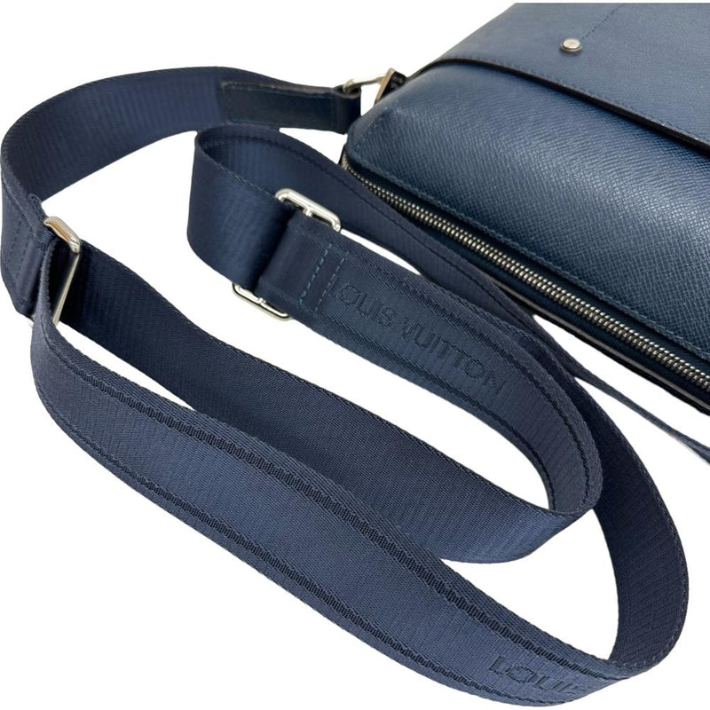 【LOUIS VUITTON/ルイ・ヴィトン】 グリゴリ・メッセンジャーPM タイガ M30236 ショルダーバッグ レザー オセアン（ネイビー） メンズ【中古】【真子質店】【GD】




【MaYx】