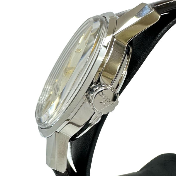 ★★最終特価品【SEIKO/セイコー】 SDKA003/6L35-00F0 キングセイコー KSK復刻デザイン 世界1700本限定モデル 腕時計 ステンレススチール/GP/レザー 自動巻き/オートマ シルバー文字盤/GPインデックス/焦げ茶レザーベルト メンズ
【中古】【真子質店】【GD】




【TMaST】