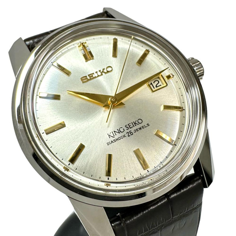 ★★最終特価品【SEIKO/セイコー】 SDKA003/6L35-00F0 キングセイコー KSK復刻デザイン 世界1700本限定モデル 腕時計 ステンレススチール/GP/レザー 自動巻き/オートマ シルバー文字盤/GPインデックス/焦げ茶レザーベルト メンズ
【中古】【真子質店】【GD】




【TMaST】