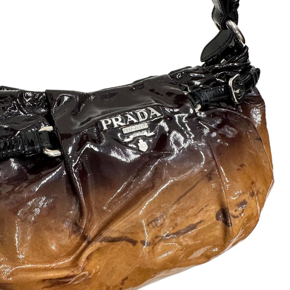 PRADA/プラダ】 ワンショルダー ショルダーバッグ エナメル ベージュ