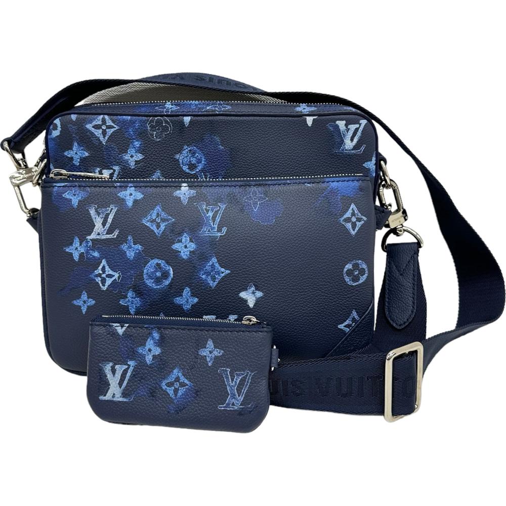 【LOUIS VUITTON/ルイ・ヴィトン】 トリオ・メッセンジャー M57840  ショルダーバッグ/トリヨンレザー ウォーターカラー/ブルー/プリント/シルバー金具 メンズ【中古】【真子質店】【GD】




【TIKMi】