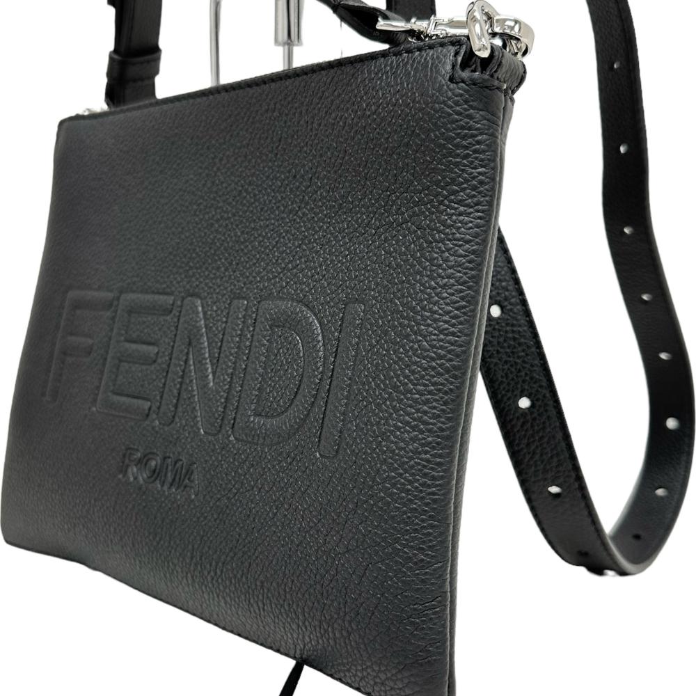 【FENDI/フェンディ】 7N0146 ロゴ ショルダーバッグ レザー ブラック/シルバー金具 レディース【中古】【真子質店】【GD】




【Yxx】