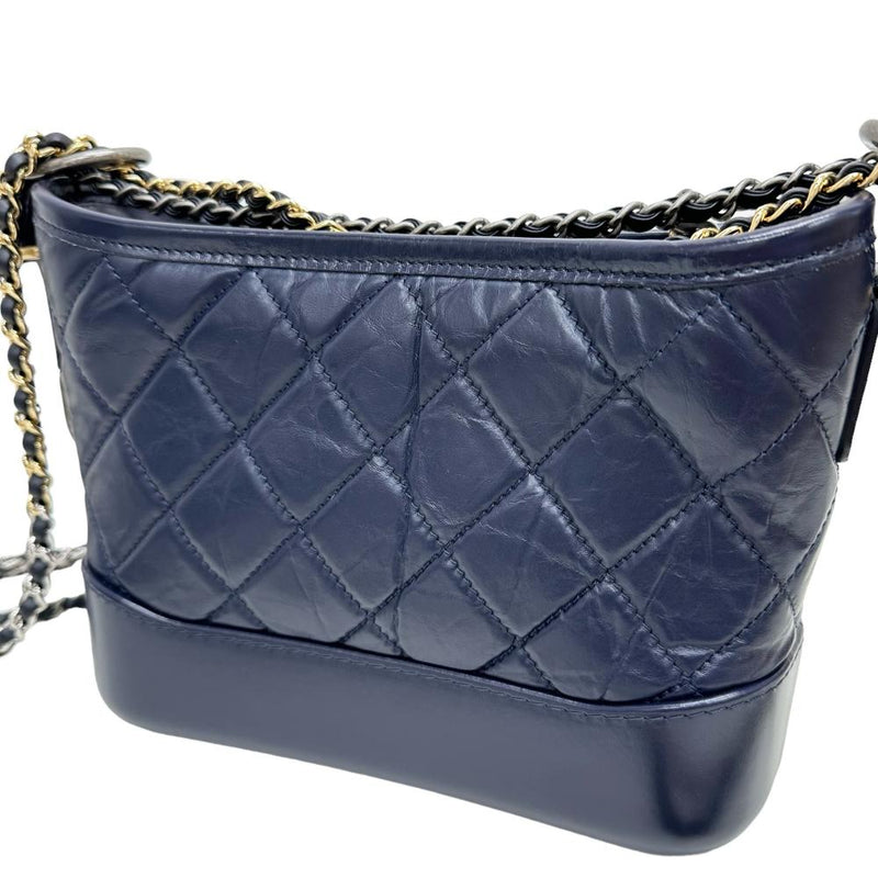 【CHANEL/シャネル】 ガブリエル ドゥ スモールホーボー A91810 Gカード/Sシール付 ショルダーバッグ レザー ネイビー/ゴールド＆シルバー金具 レディース【中古】【真子質店】【GD】




【TTxx】