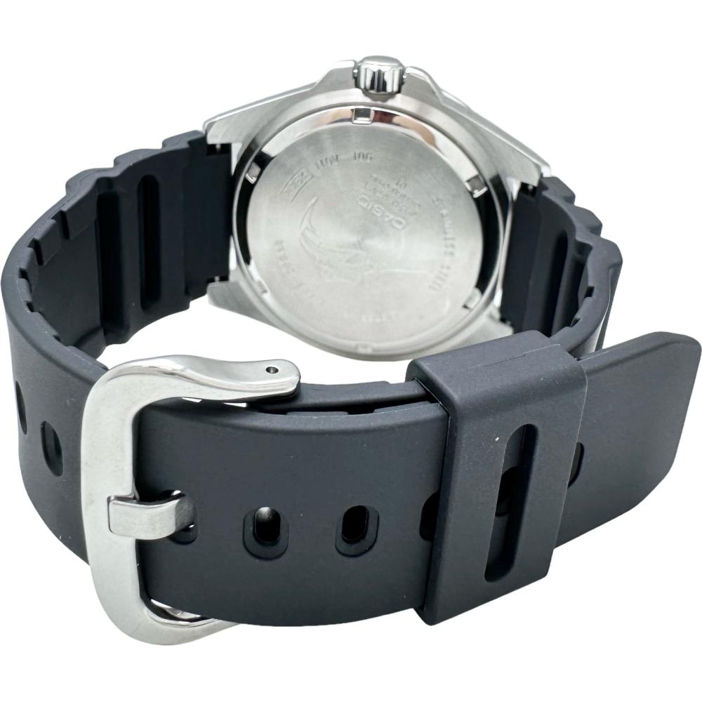 CASIO/カシオ】 ダイバーズウオッチ 未使用/日本未発売 MDV-106 腕時計