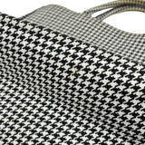 【Christian Dior/クリスチャンディオール】 ブックトート ラージ ハンドバッグ キャンバス 黒＆白 レディース【中古】【真子質店】【GD】




【Ixxx】