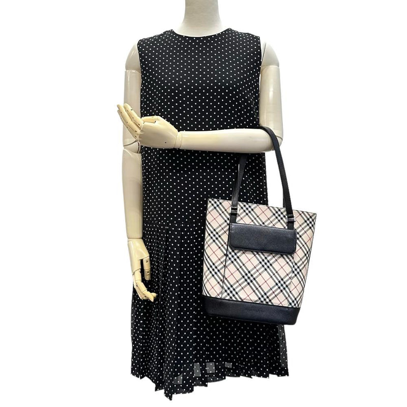 【BURBERRY/バーバリー】 チェック柄 トートバッグ キャンバス/レザー アイボリー/黒 レディース【中古】【真子質店】【GD】




【TYx】