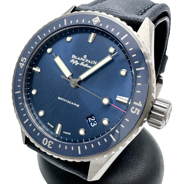 【Blancpain/ブランパン】 フィフティファゾムス バチスカーフ 5000-0240 腕時計 セラミック/コーティングキャンバス 自動巻き/オートマ ネイビー文字盤/ネイビーベルト レディース
【中古】【真子質店】【BL】




【KTxx】