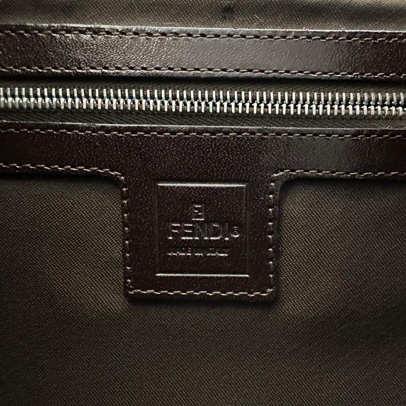 【FENDI/フェンディ】 ズッカ柄 ワンショルダー  ショルダーバッグ レザー/キャンバス ブラウン系  レディース【中古】【真子質店】【BL】




【YMaMi】