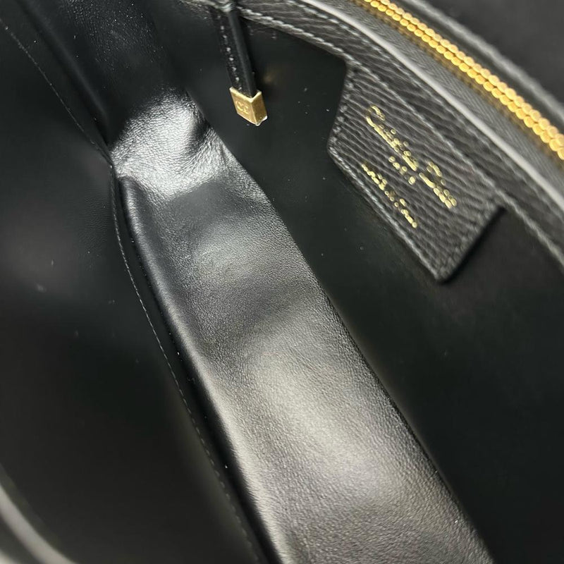 【Christian Dior/クリスチャンディオール】 カロ スモール M9241UWHC_M900 ショルダーバッグ レザー ブラック/ゴールド金具 レディース【中古】【真子質店】【BL】




【MaTKMi】