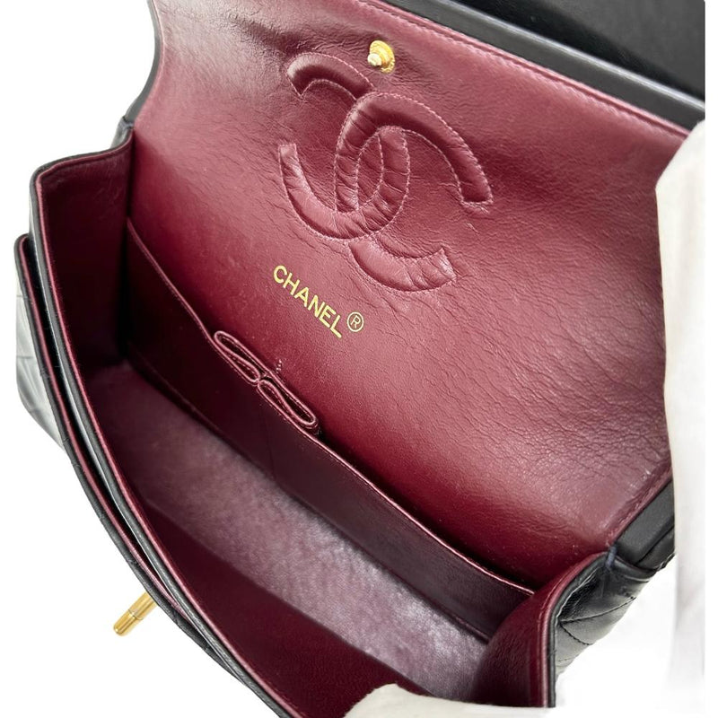【CHANEL/シャネル】 マトラッセ WフラップWチェーン A01112 保カード＆シール有 ショルダーバッグ 2番台（1992年頃） ラムスキン ブラック/ゴールド金具 レディース【中古】【真子質店】【BL】




【TMiMox】
