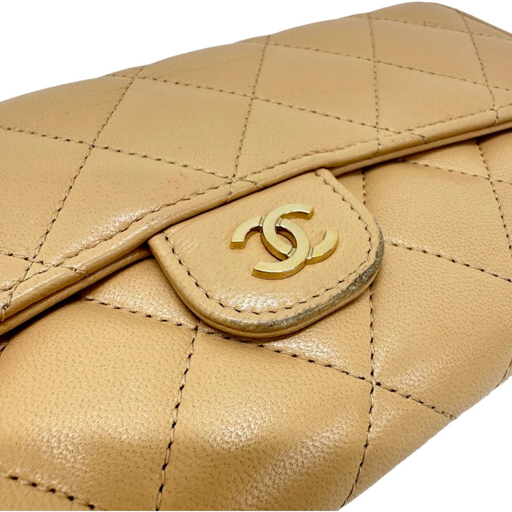 CHANEL/シャネル】 マトラッセ 二つ折り Gカード/Sシール付 長財布 ラムスキン ベージュ/ゴールド金具 レディース【中古】【真子 –  真子質店 PawnShopMAKO