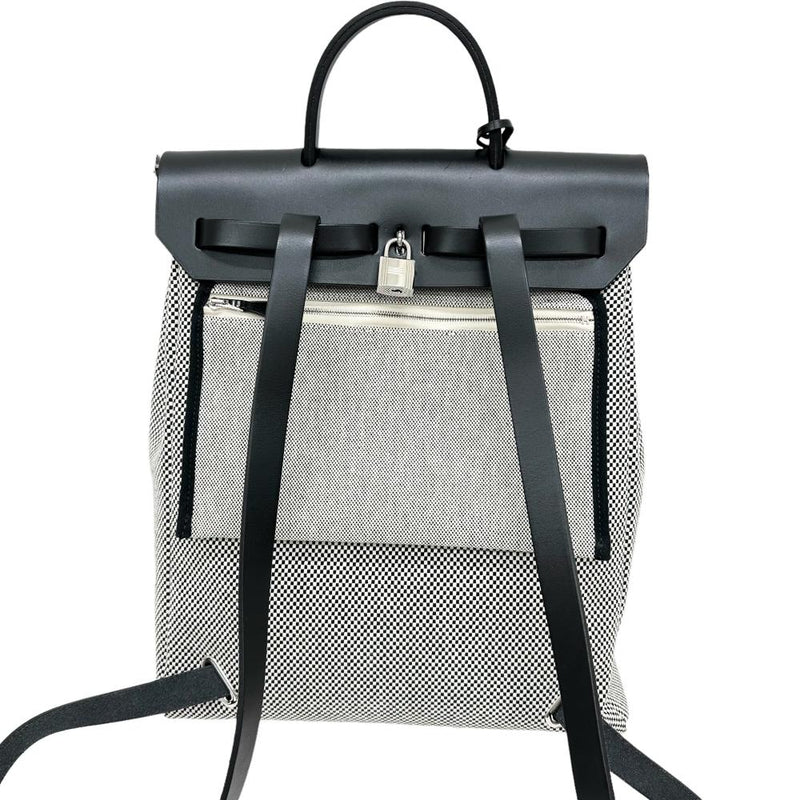 【HERMES/エルメス】 エールバッグ ジップ アドPM バックパック リュック・デイパック レザー/トワルGM ブラック/グレー/シルバー金具 レディース【中古】【真子質店】【BL】




【TKMox】
