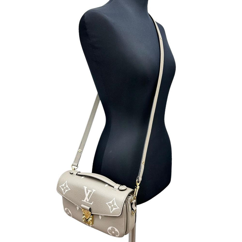 【LOUIS VUITTON/ルイ・ヴィトン】 ポシェット・メティスEW M23081 2WAY ハンドバッグ ショルダーバッグ モノグラムアンプラント ベージュ/ゴールド金具 レディース【中古】【真子質店】【BL】




【MaDTI】