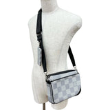 【LOUIS VUITTON/ルイ・ヴィトン】 3D トリオ メッセンジャー ダミエグラフィット ショルダーバッグ PVC/レザー アンタークティカ（グレー＆ホワイト） メンズ【中古】【真子質店】【BL】




【TMaDMa】