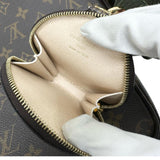 【LOUIS VUITTON/ルイ・ヴィトン】 ミュルティ ポシェット アクセソワール モノグラム M44813 ショルダーバッグ PVC/レザー ブラウン/グリーン/ゴールド金具 レディース【中古】【真子質店】【BL】




【TMaMiK】