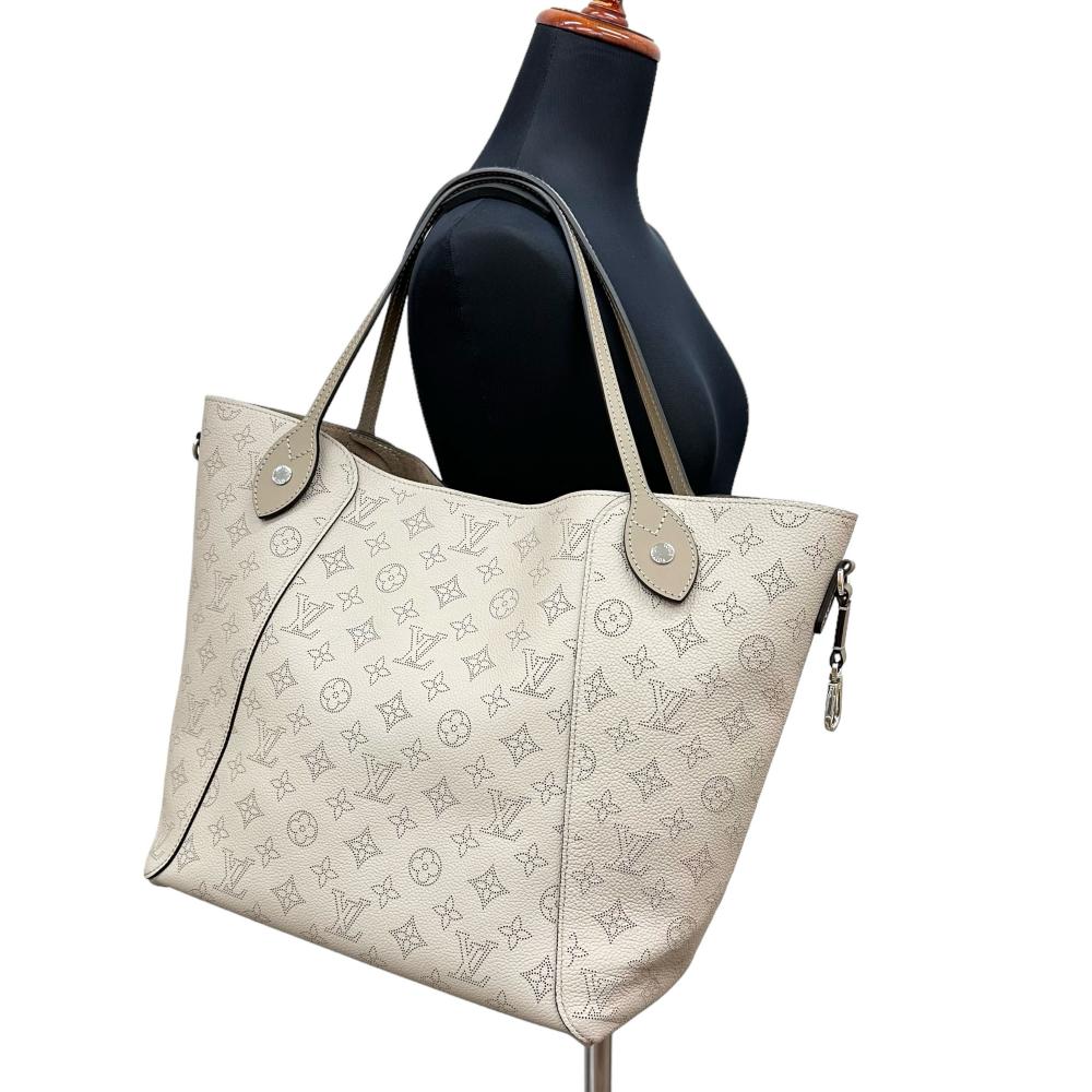 LOUIS VUITTON/ルイ・ヴィトン】 ヒナMM マヒナ M53140 ポーチ付 トートバッグ レザー ガレ（グレーベージュ） レデ –  真子質店 PawnShopMAKO