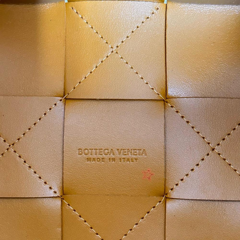 【BOTTEGAVENETA/ボッテガヴェネタ】 680218 スモール カセット バケットバッグ ショルダーバッグ レザー ブラウン/ベージュ レディース【中古】【真子質店】【BL】




【Mixx】