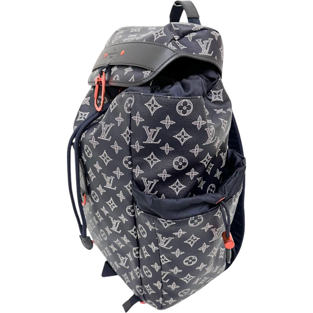 【LOUIS VUITTON/ルイ・ヴィトン】 アップサイドダウン ディスカバリー バックパック モノグラムインク M43693 ポップアップストア限定 リュック・デイパック PVC/ナイロン ネイビー メンズ【中古】【真子質店】【BL】




【MaxTMo】