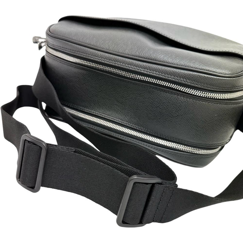 【LOUIS VUITTON/ルイ・ヴィトン】 リポーターPM タイガ M30152 ショルダーバッグ レザー ブラック レディース【中古】【真子質店】【BL】




【MoKx】