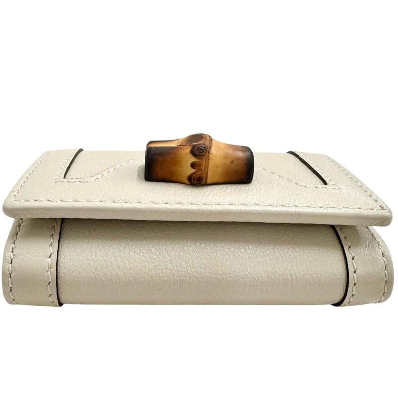 【GUCCI/グッチ】 バンブー 658636 キーケース レザー ホワイト/ゴールド金具 レディース【中古】【真子質店】【BL】




【TTx】