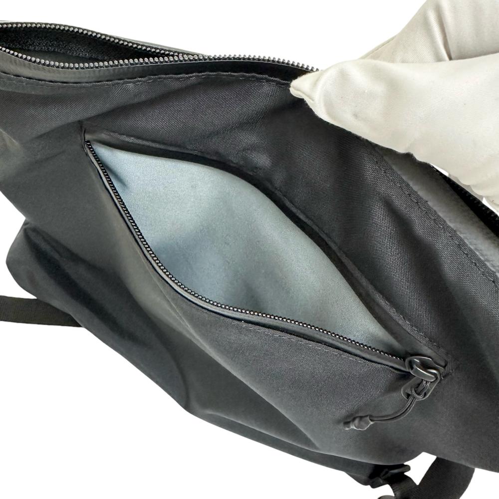 最終特価品 【ear PAPILLONNER/イアパピヨネ】 ショルダーバッグ 最終特価品 【ear PAPILLONNER/イアパピヨネ】 ショルダーバッグ