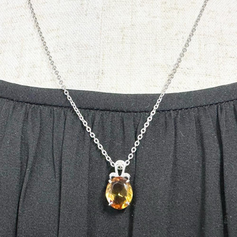 シトリン 2.46ct ダイヤモンド 0.01ct ペンダントトップ Pt900プラチナ 1.2g レディース
【中古】【真子質店】【NN】




【IIx】