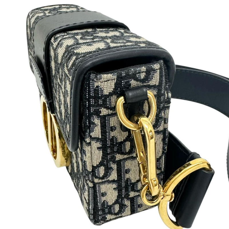 【Christian Dior/クリスチャンディオール】 オブリーク 30モンテーニュ ショルダーバッグ キャンバス/レザー ベージュ/ネイビー レディース【中古】【真子質店】【BL】




【IMiKx】