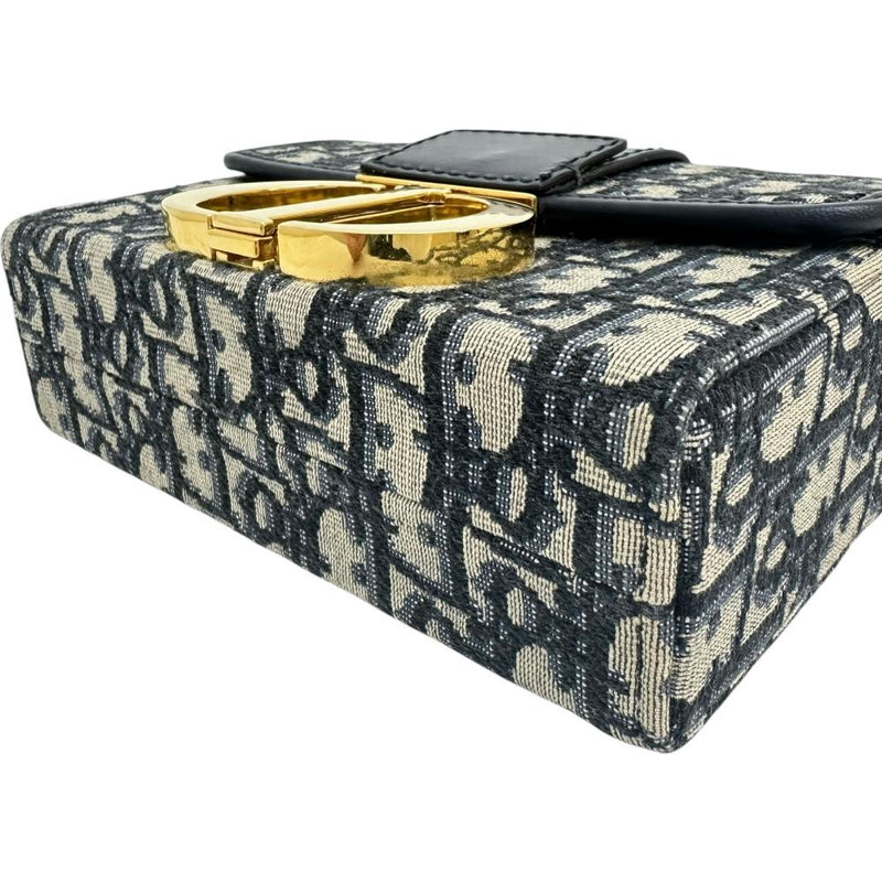 【Christian Dior/クリスチャンディオール】 オブリーク 30モンテーニュ ショルダーバッグ キャンバス/レザー ベージュ/ネイビー レディース【中古】【真子質店】【BL】




【IMiKx】