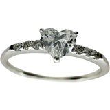 7号 ハートデザイン ダイヤモンド 0.175 ct その他ダイヤモンド 0.040 ct リング・指輪 K18WGホワイトゴールド 18金 1.0g レディース
【中古】【真子質店】【NN】




【ITx】