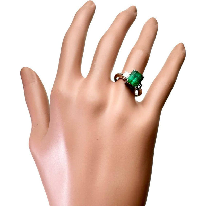 12号 エメラルド 2.61ct ダイヤモンド 0.33ct リング・指輪 Pt900プラチナ 6.2g レディース
【中古】【真子質店】【NN】




【IKYx】