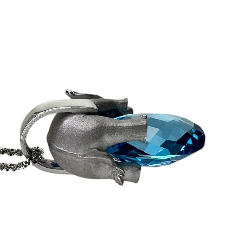 象モチーフ ブルートパーズ 推定15～20ct ダイヤモンド 0.02ct 小さいブルートパーズ 0.16ct ネックレス K18ゴールド 18金/K18WGホワイトゴールド 18金 12.8g 46cm レディース
【中古】【真子質店】【NN】




【IIMoMo】
