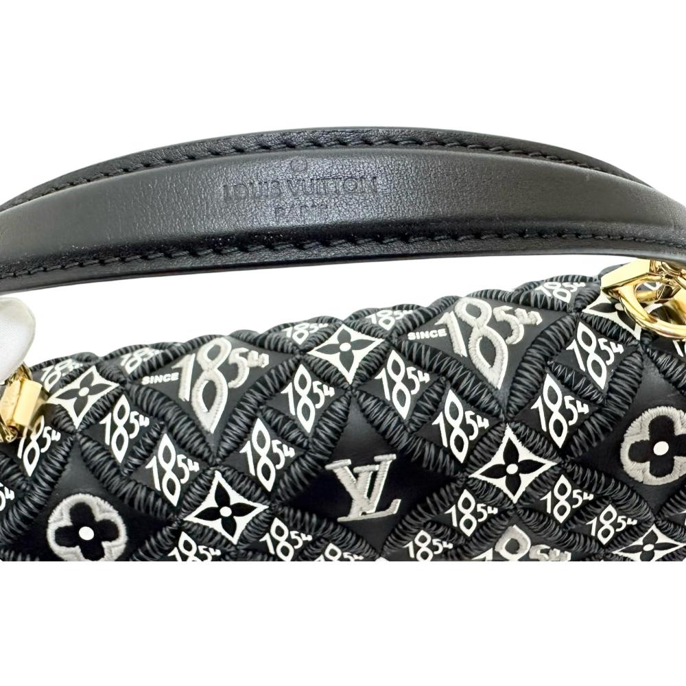 【LOUIS VUITTON/ルイ・ヴィトン】 ツイストMM since1854 3WAY クラッチ/クロスボディバッグ ショルダーバッグ レザー ブラック/ゴールド金具 レディース【中古】【真子質店】【BL】




【MaYxx】