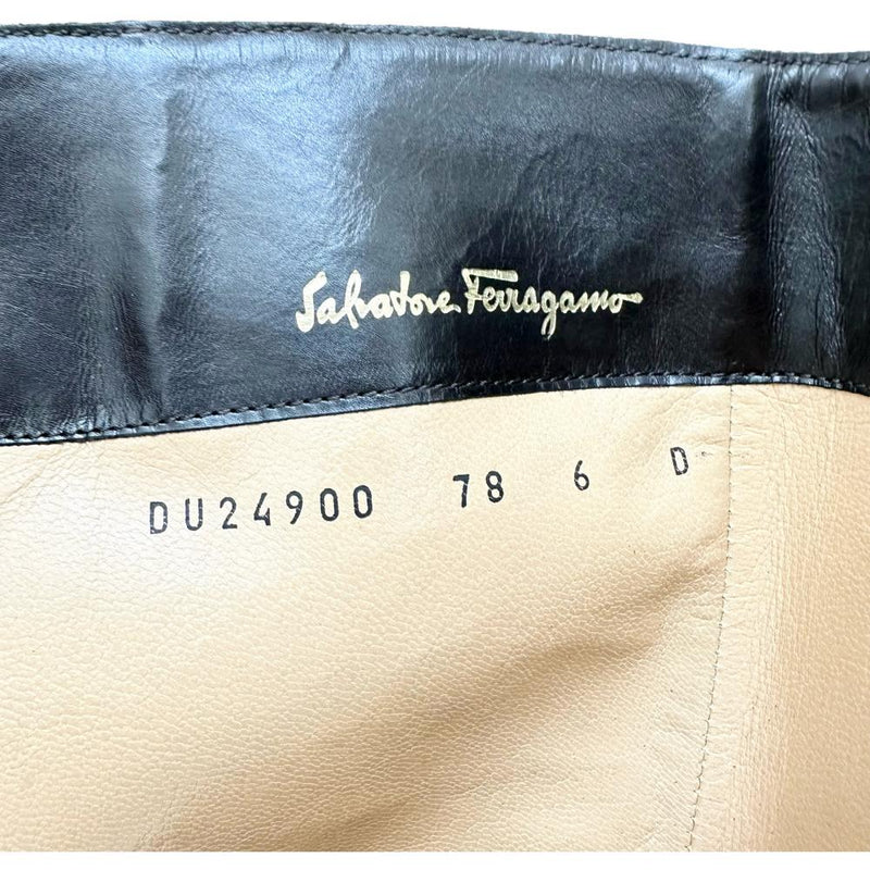 【Salvatore Ferragamo/サルヴァトーレフェラガモ】 ロング ブーツ スウェード ブラウン レディース【中古】【真子質店】【GD】




【Dx】