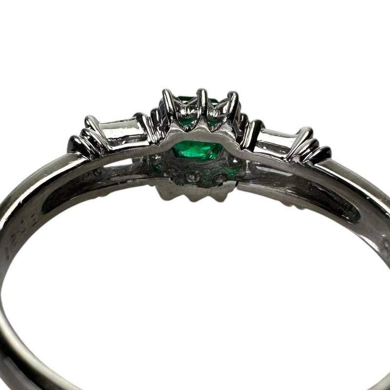 17号 エメラルド 0.21ct ダイヤモンド 0.34ct リング・指輪 Pt900プラチナ 4.7g レディース
【中古】【真子質店】【NN】




【DIMi】