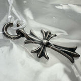 【CHROME HEARTS/クロムハーツ】 タイニ―CHクロスチャーム ペンダントトップ シルバー925 3.289g メンズ 【中古】【真子質店】【BL】 【IxTx】