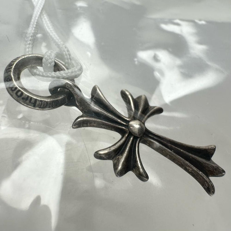 【CHROME HEARTS/クロムハーツ】 タイニ―CHクロスチャーム ペンダントトップ シルバー925 3.289g メンズ 【中古】【真子質店】【BL】 【IxTx】