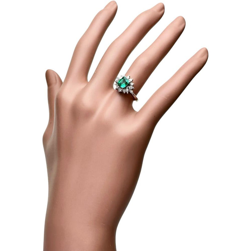 8号 エメラルド 0.85ct ダイヤモンド 0.478ct リング・指輪 Pt900プラチナ 6.0g レディース
【中古】【真子質店】【NN】




【MiMaY】