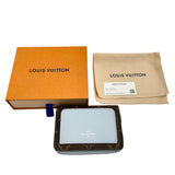 【LOUIS VUITTON/ルイ・ヴィトン】  ポルトフォイユ・ルー  モノグラム M11778 二つ折り財布 モノグラムキャンバス/レザー ブラッシュドブルー  レディース【中古】【真子質店】【BL】




【Yxx】